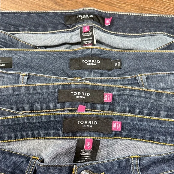 Women’s Torrid Jean Lot of Four Dark Wash Jeans Size 18 Regular - Picture 6 of 6